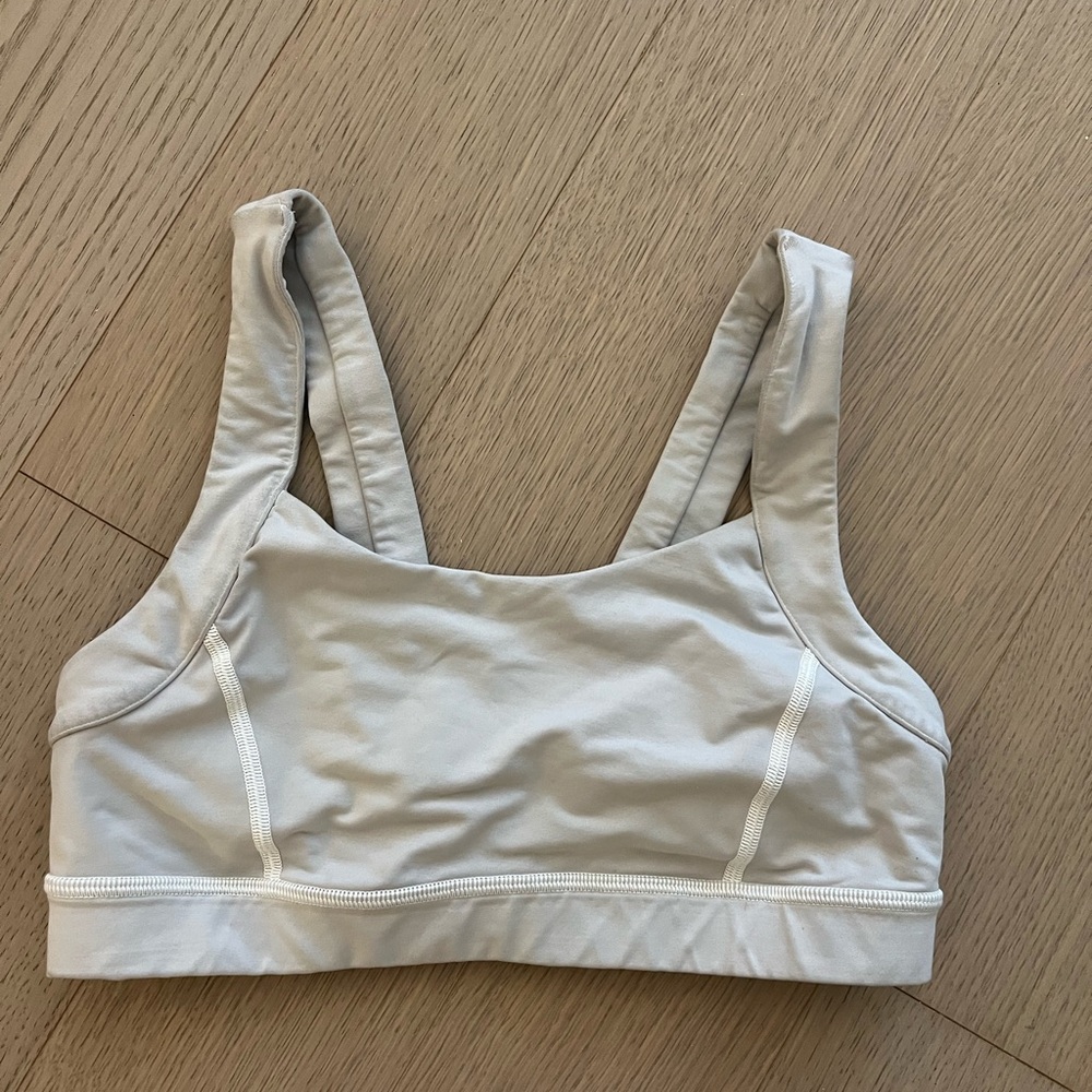 White lululemon sports bra - size 8